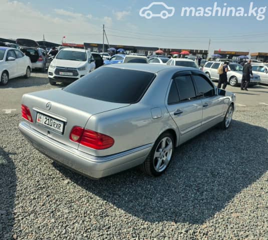Mercedes-Benz E-Класс II (W210, S210) 240 2.4 MT