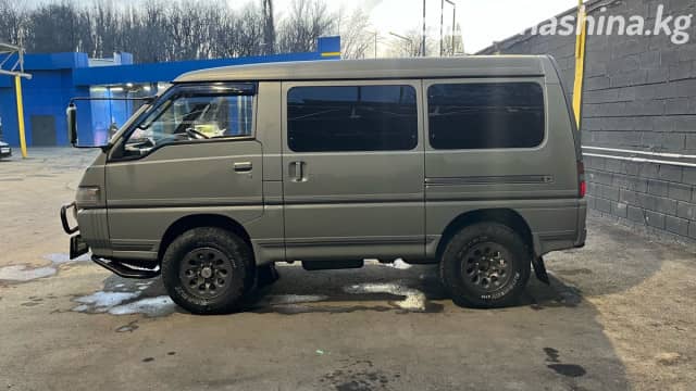 Mitsubishi Delica IV 2.5d AT 4WD