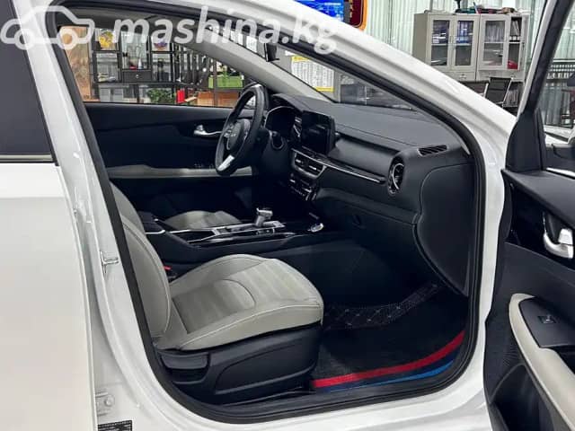 Kia K3 II China Market Рестайлинг 1.5 CVT