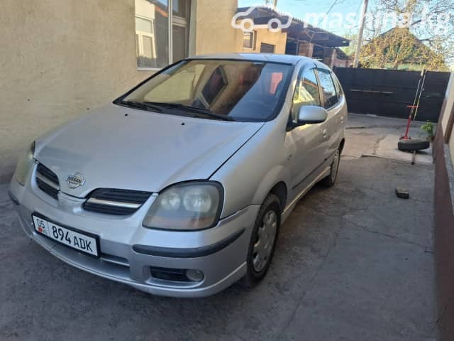 Nissan Almera Tino 1.8 MT