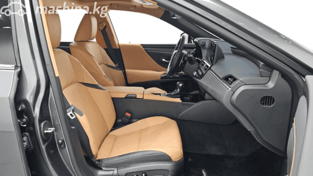 Lexus ES VII Рестайлинг 300h 2.5hyb CVT