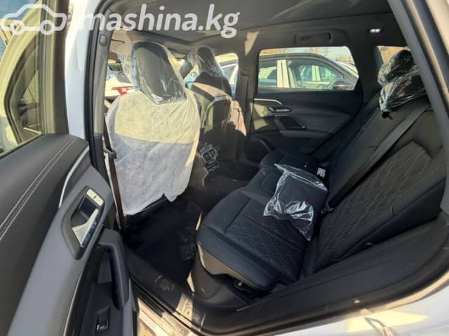 Audi Q5 III 40 TFSI 2.0 AMT 4WD