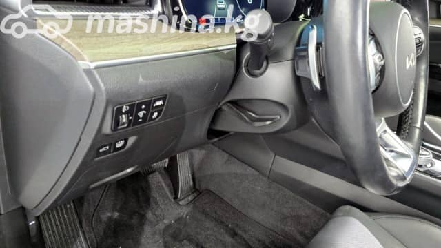 Kia K5 III 2.0hyb AT