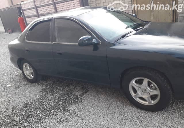Hyundai Avante II 1.5 MT