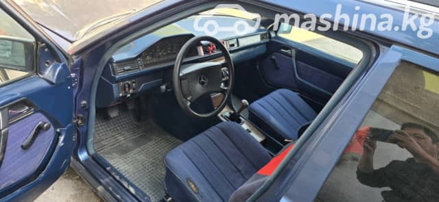 Mercedes-Benz W124 230 2.3 MT