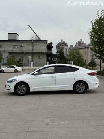 Hyundai Avante VI 1.6 AT