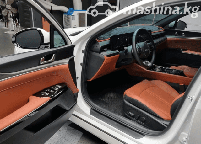 Kia K5 III Рестайлинг 2.0hyb AT