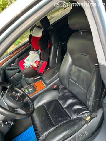 Audi A8 II (D3) 4.2 AT 4WD