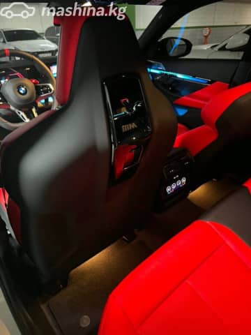 BMW M5 VII (G90) 4.4hyb AT 4WD