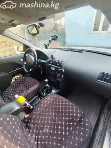 Ford Mondeo III 1.8 MT