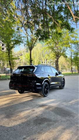 Volkswagen Tiguan III (China Market) 2.0 AMT 4WD