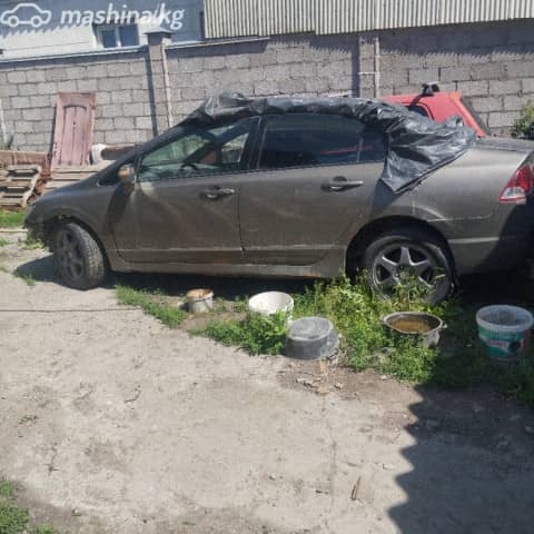 Honda Civic VIII 1.8 MT