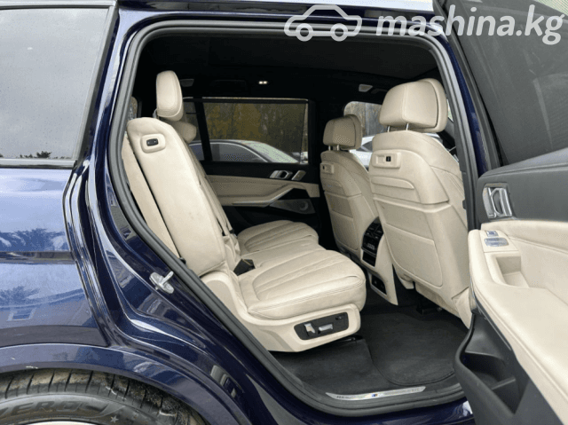 BMW X7 I (G07) M50i 4.4 AT 4WD