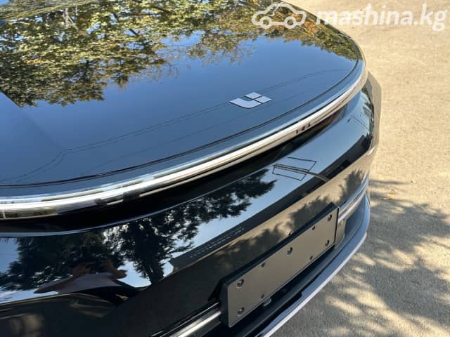 LiXiang L9 Max 1.5hyb AT 4WD