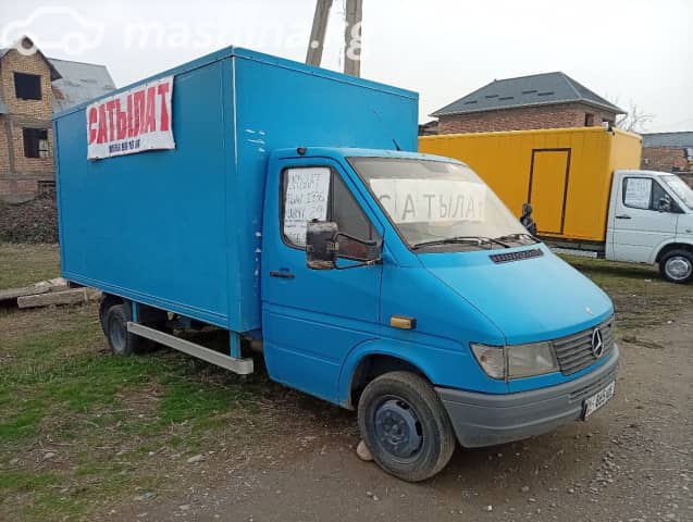 Mercedes-Benz Фургон (4х2)