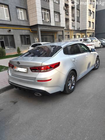Kia K5 II 2.0 AT