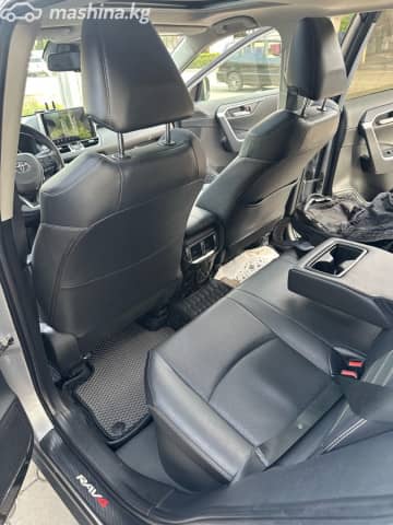 Toyota RAV4 V (XA50) 2.5hyb CVT 4WD