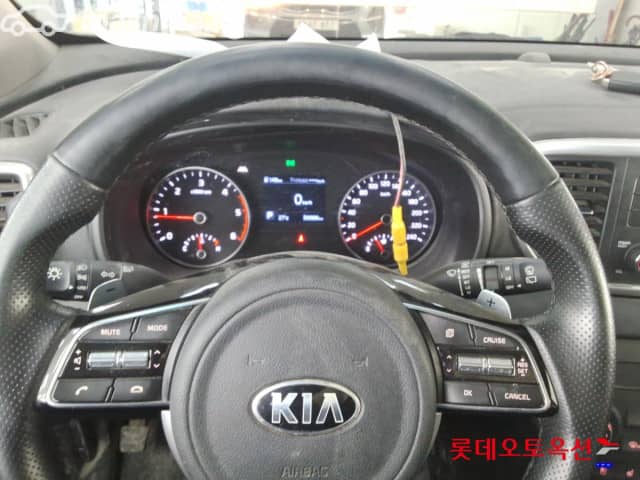 Kia Sportage IV Рестайлинг 2.0d AT