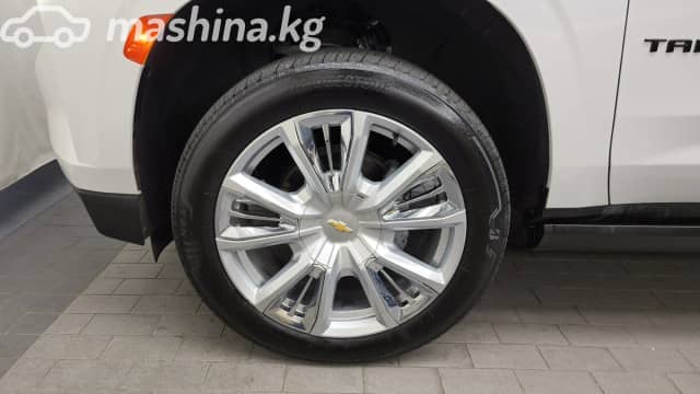 Chevrolet Tahoe V 6.2 AT 4WD