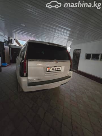 Cadillac Escalade IV 6.2 AT 4WD