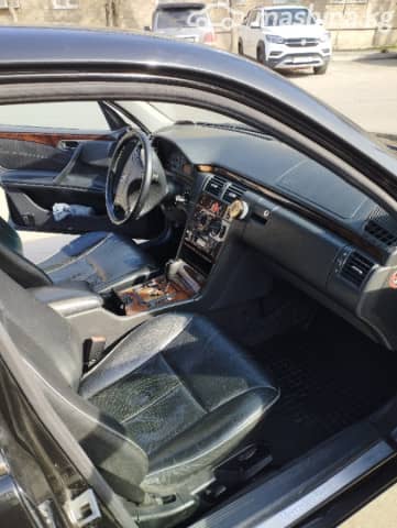 Mercedes-Benz E-Класс II (W210, S210) Рестайлинг 320 3.2 AT