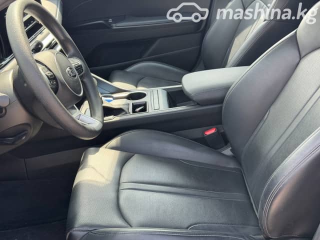 Kia K5 III LPi 2.0 AT