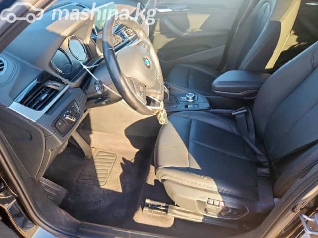 BMW X1 II (F48) Рестайлинг 28i xDrive 2.0 AT 4WD