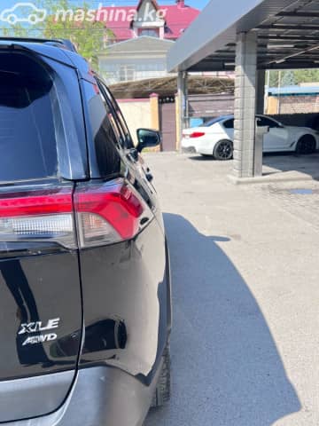 Toyota RAV4 V (XA50) 2.5 AT 4WD