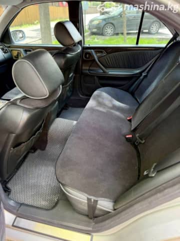 Mercedes-Benz E-Класс II (W210, S210) Рестайлинг 320 3.2 AT