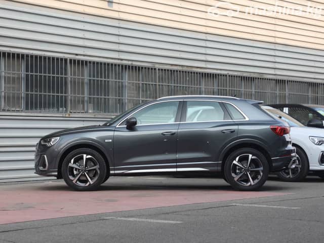 Audi Q3 II (F3) 40 TFSI 2.0 AMT