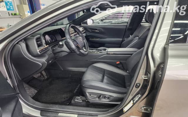 Toyota Crown XVI (S230) 2.5hyb CVT 4WD