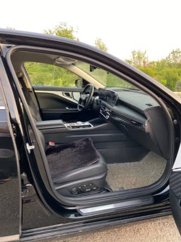 Kia K8 2.5 AT