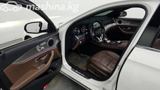 Mercedes-Benz E-Класс V (W213, S213, C238) 300 2.0 AT