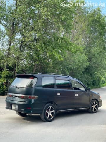 Toyota Gaia 2.0 AT