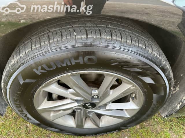 Kia K5 II 2.0 AT