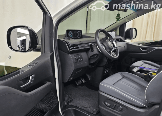 Hyundai Staria 1.6hyb AT