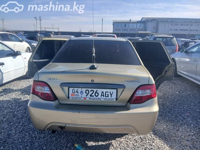 Daewoo Nexia I Рестайлинг 1.5 MT