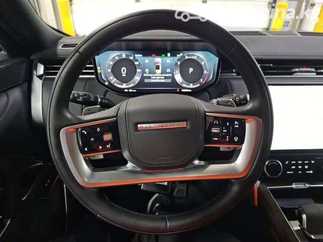 Land Rover Range Rover V P400 MHEV Long 3.0 AT 4WD