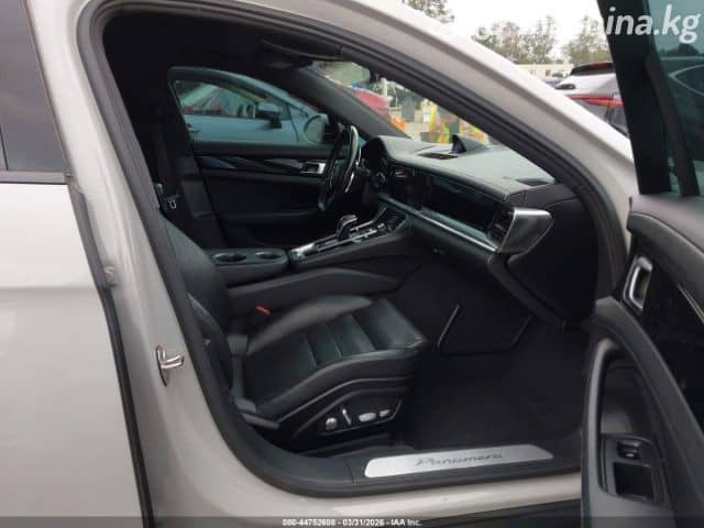 Porsche Panamera II 4 3.0 PDK AWD