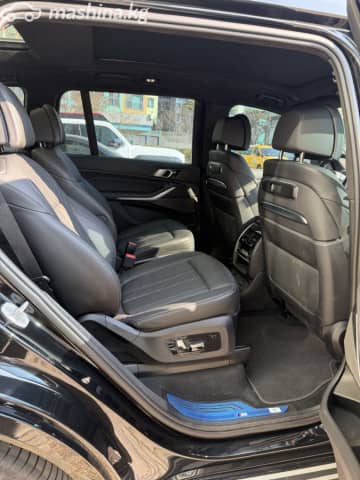 BMW X7 I (G07) Рестайлинг 40i 3.0 AT 4WD