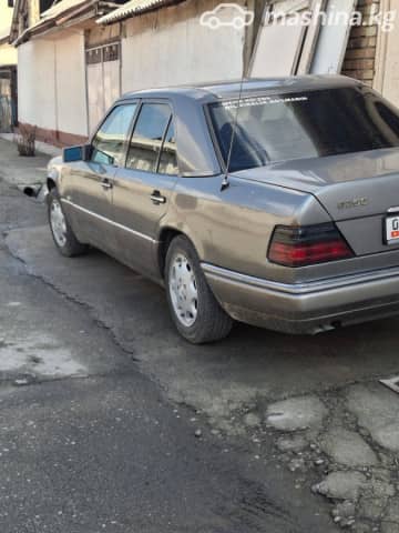 Mercedes-Benz E-Класс I (W124) 250 2.5d AT