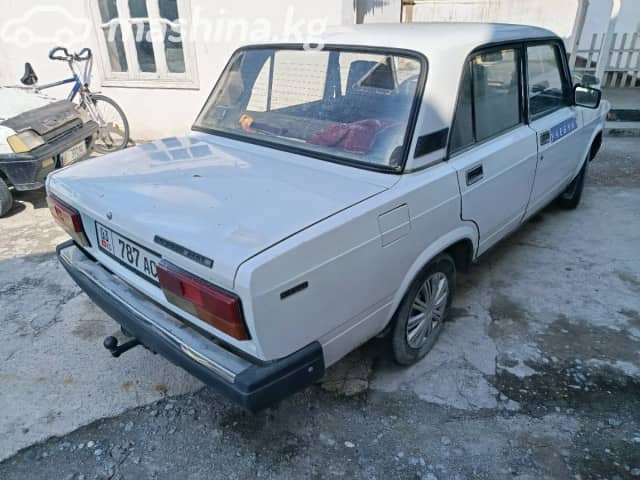 ВАЗ (Lada) 2107 2107 1.5 MT
