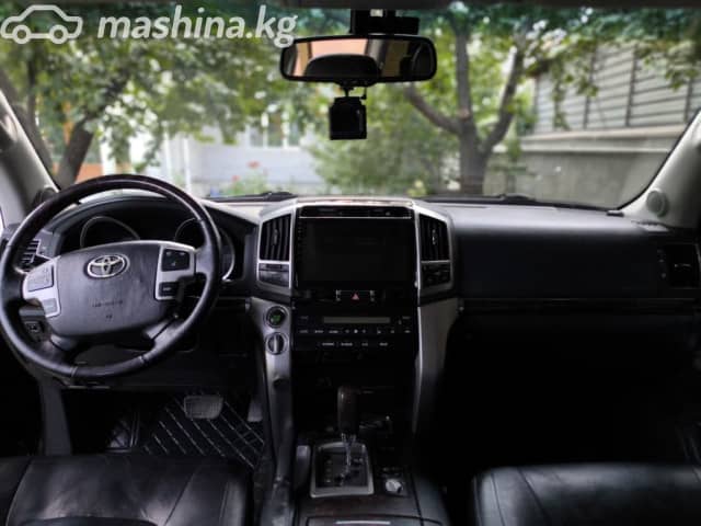 Toyota Land Cruiser 200 Series Рестайлинг 1 4.5d AT 4WD