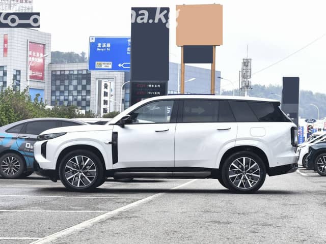 GAC Trumpchi S7 1.5hyb AT
