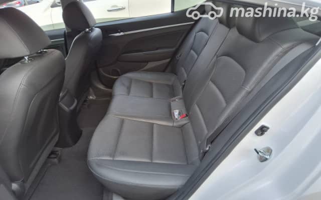 Hyundai Avante VI Рестайлинг 1.6 CVT