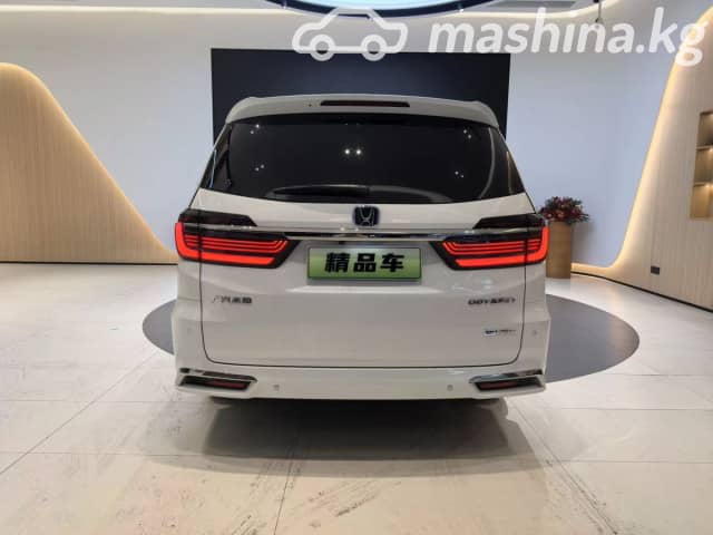 Honda Odyssey V Рестайлинг 2 2.0hyb CVT