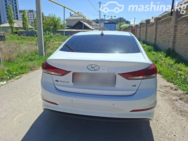 Hyundai Avante VI 1.6 AT