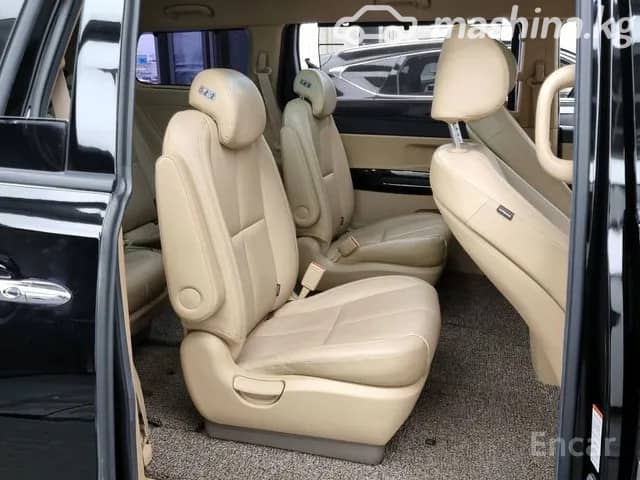 Kia Carnival III 2.2d AT