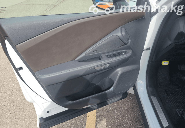 Lexus TX 550h+ 3.5hyb CVT 4WD