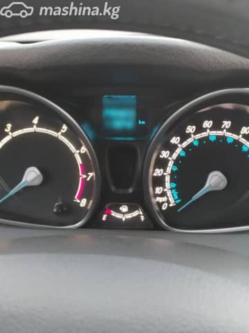 Ford Fiesta Mk6 Рестайлинг 1.6 AMT